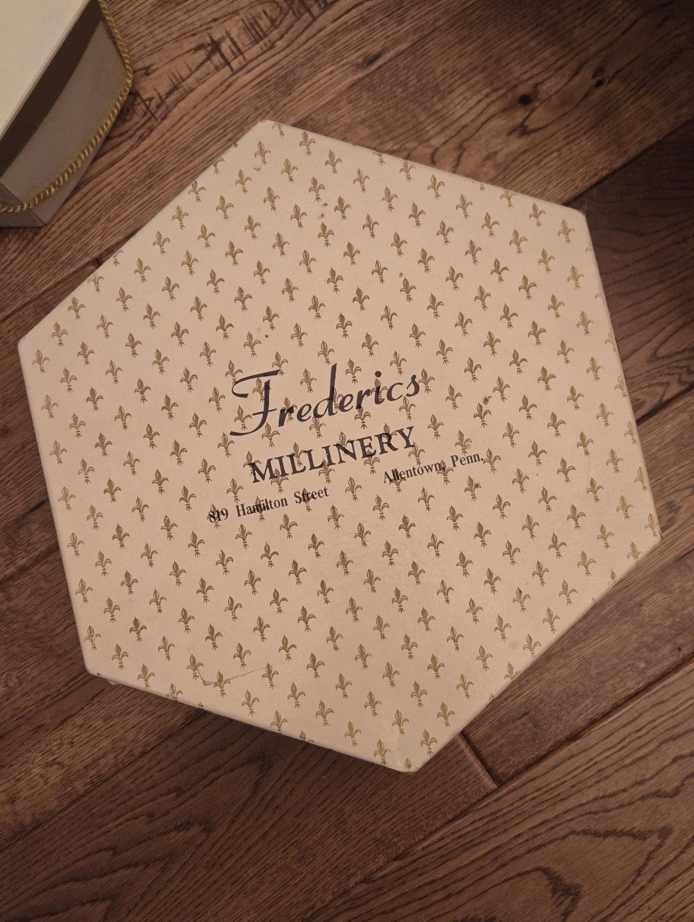 Vintage Hat Boxes